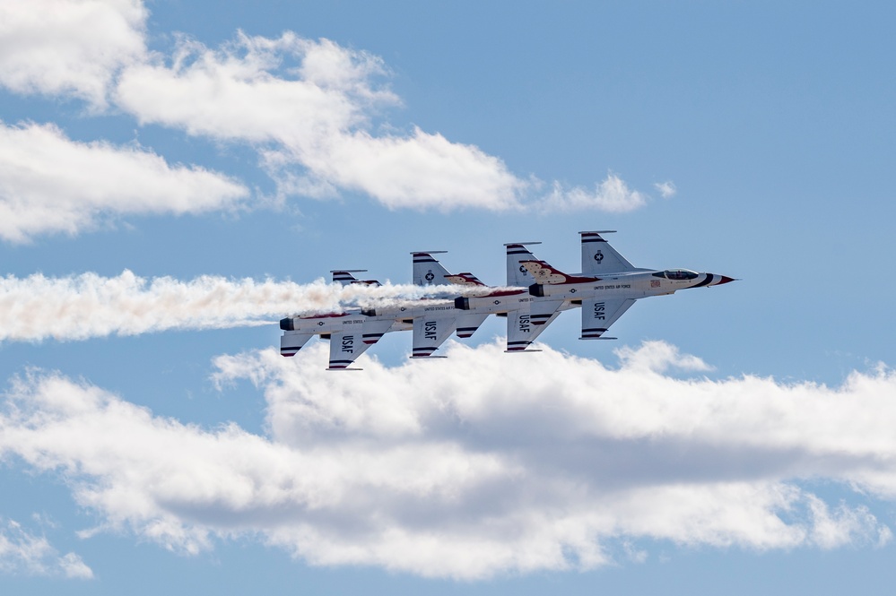 Thunder and Lightning Over Arizona Air Show, Heroes Day