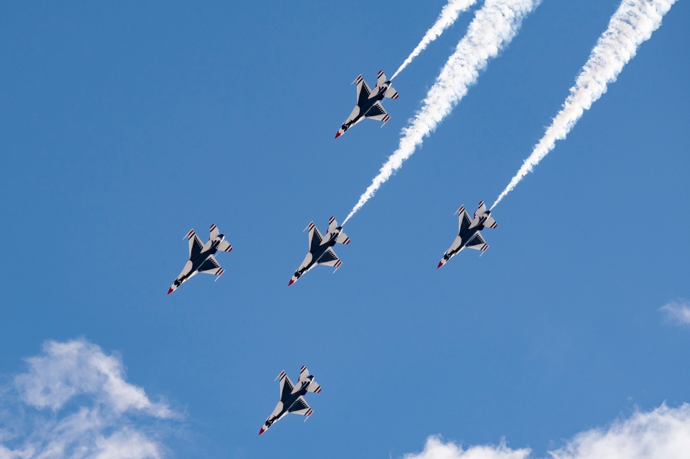 Thunder and Lightning Over Arizona Air Show, Heroes Day