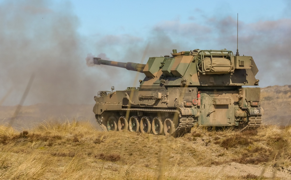 Polish soldiers Conduct Calibration Howitzer Operations during Dynamic Front 23