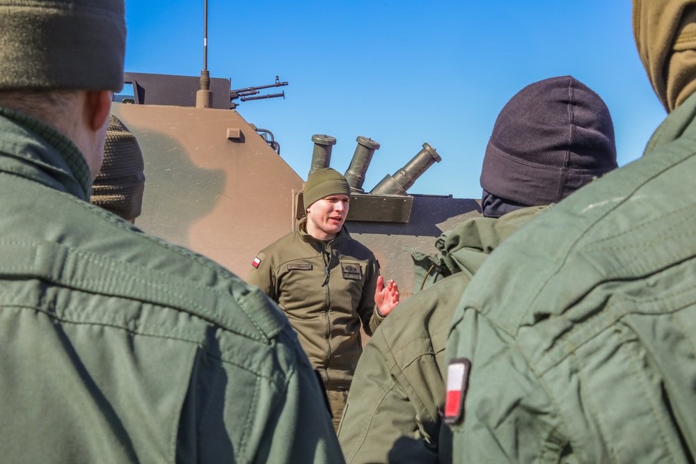 Polish soldiers Conduct Calibration Howitzer Operations during Dynamic Front 23