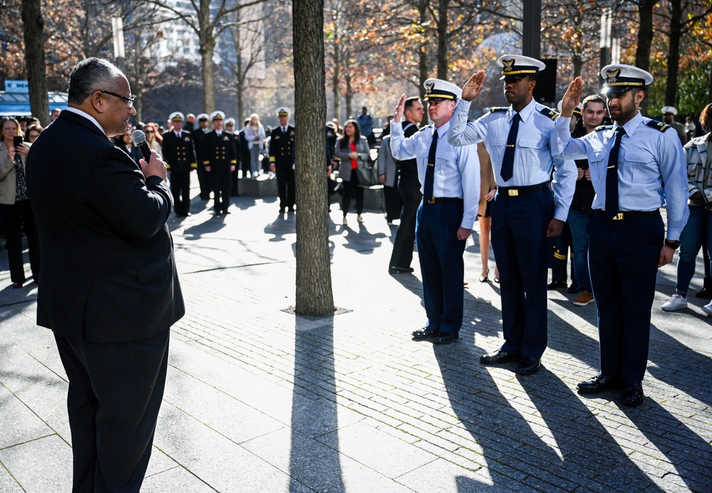 Secretary of the Navy Carlos Del Toro Visits New York during Veterans Day.