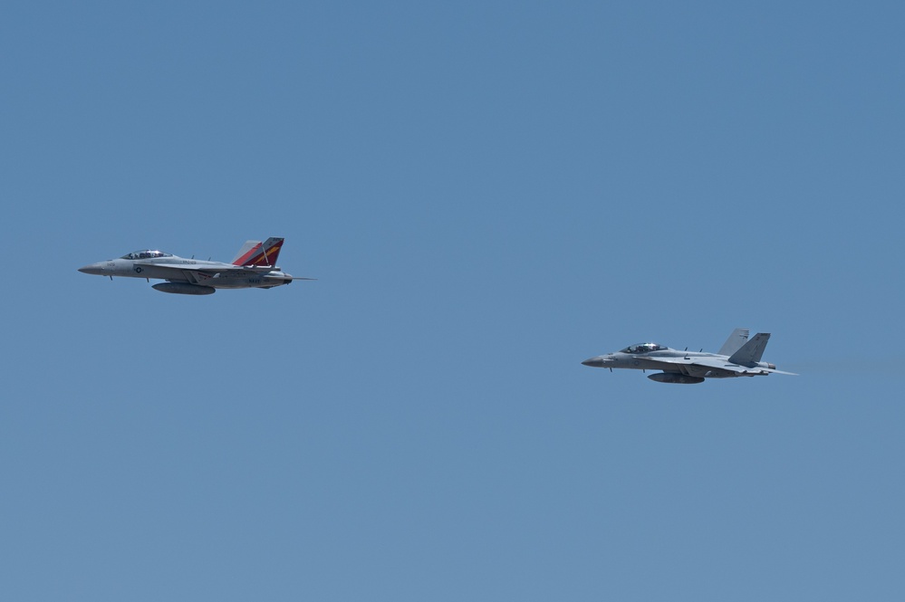 Thunder and Lightning over Arizona Airshow 2023