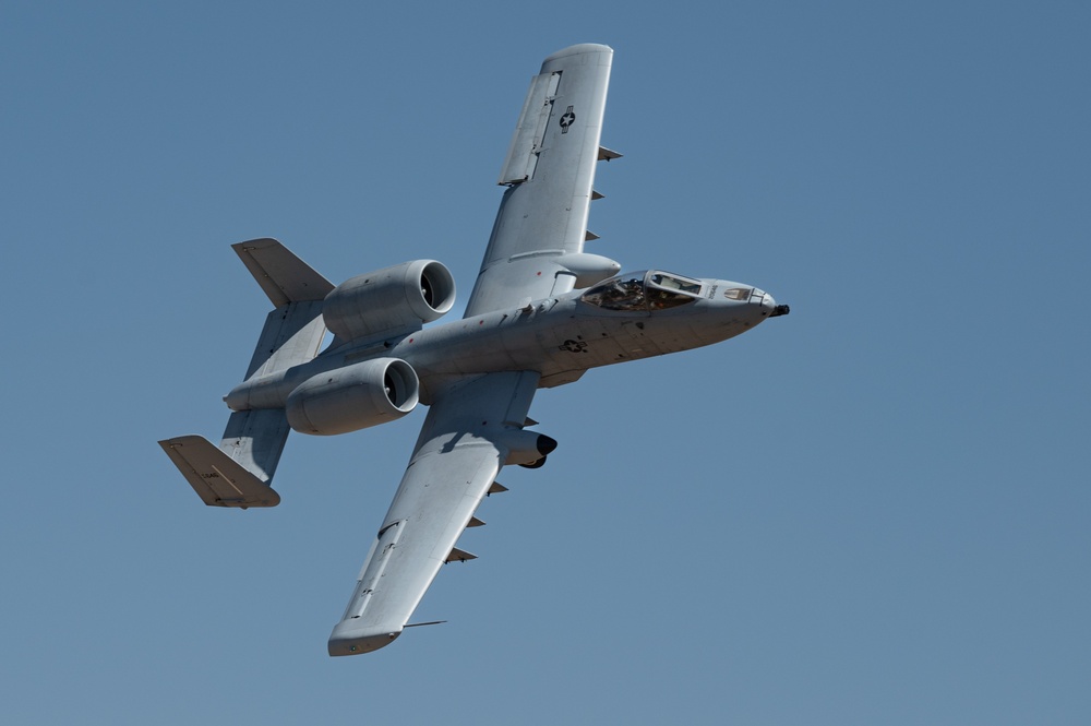 Thunder and Lightning over Arizona Airshow 2023