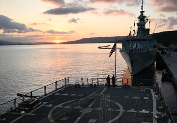 Standing NATO Maritime Group 2 Visits Souda Bay, Conducts Training At Sea