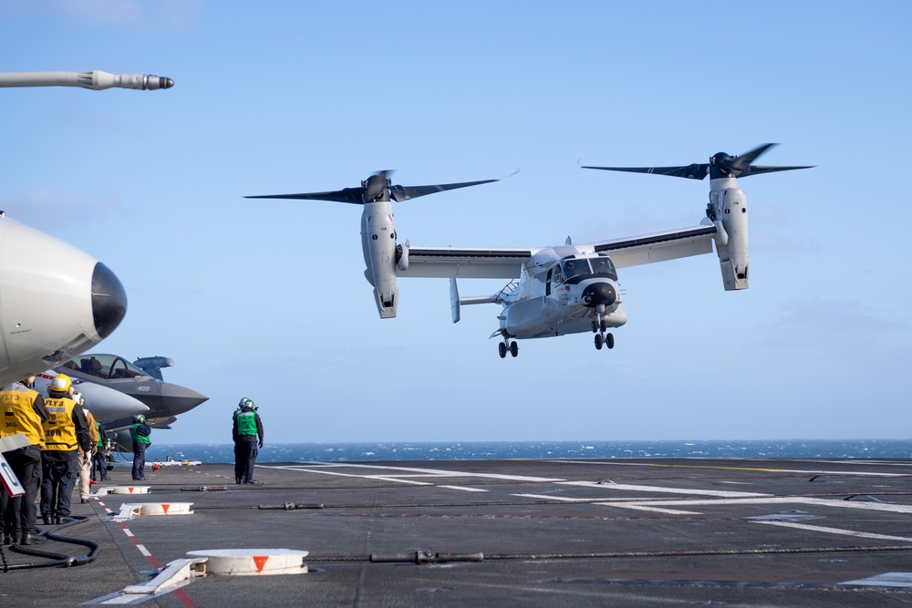 USS Carl Vinson (CVN) Conducts Flight Operations in the Pacific Ocean