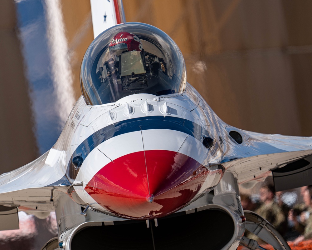 Thunderbirds Bring the Thunder to Arizona