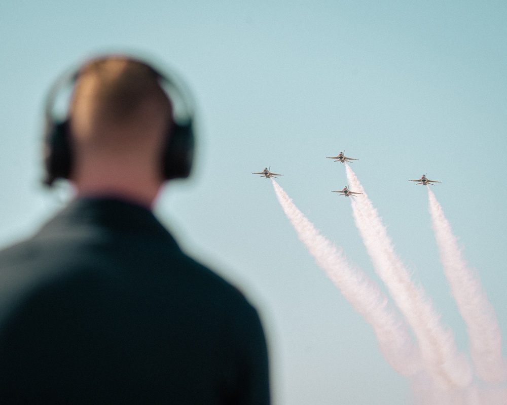 Thunderbirds Bring the Thunder to Arizona