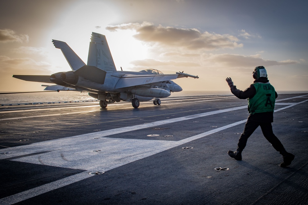 USS Carl Vinson (CVN) Conducts Flight Operations in the Pacific Ocean