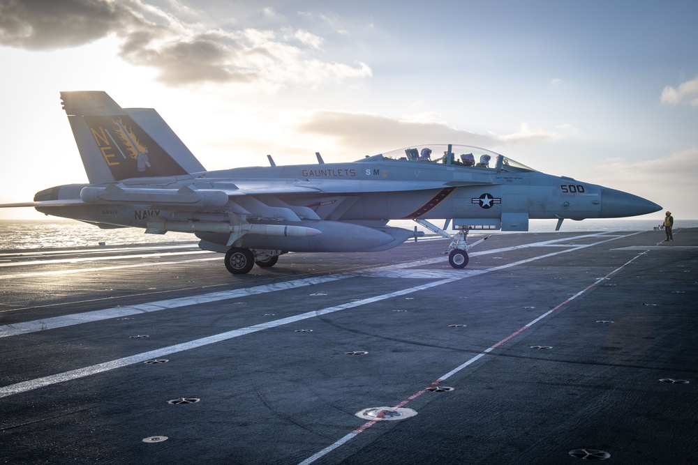 USS Carl Vinson (CVN) Conducts Flight Operations in the Pacific Ocean