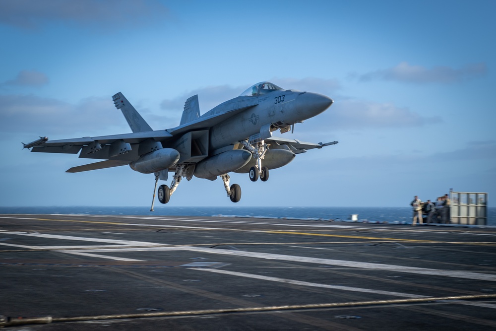 USS Carl Vinson (CVN) Conducts Flight Operations in the Pacific Ocean