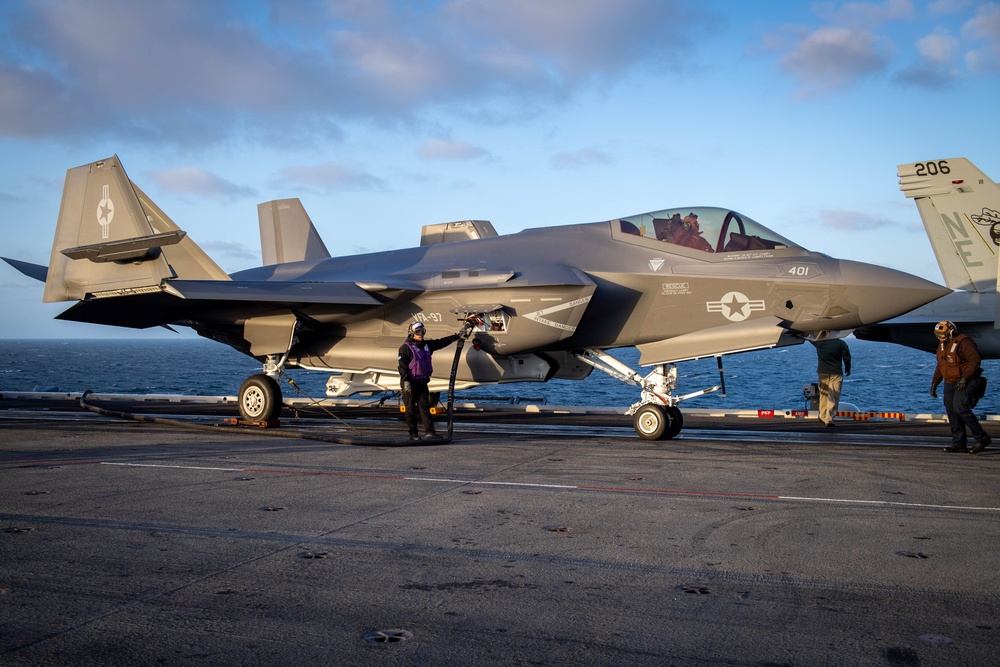 USS Carl Vinson (CVN) Conducts Flight Operations in the Pacific Ocean