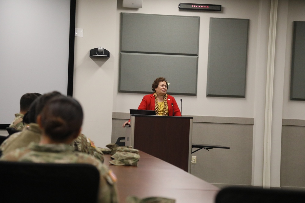 Rep. Radewagen (R-AS) Visits Fort Lee