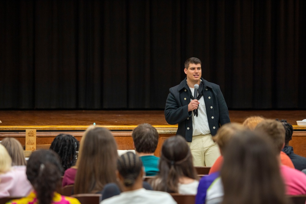 USS Constitution crew speaks at elementary school