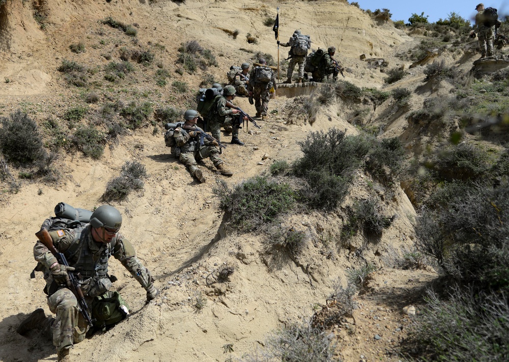 New Jersey Army National Guard and Albanian Armed Forces Officer Candidate School cadets learn leadership and tactics