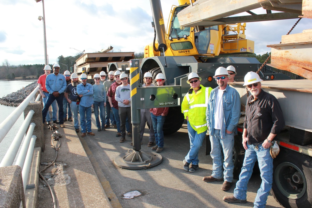 Arnold AFB crane and rigging crew supports annual Elk River Dam maintenance