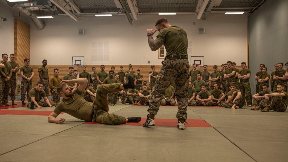 2d CEB and Norwegian Army MCMAP Course