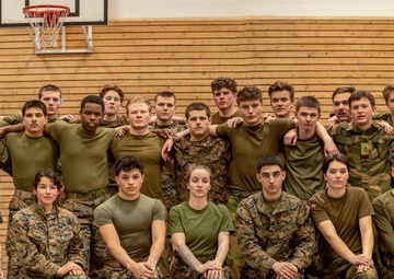 U.S. MARINES CONDUCT MARTIAL ARTS WITH NORWEGIANS