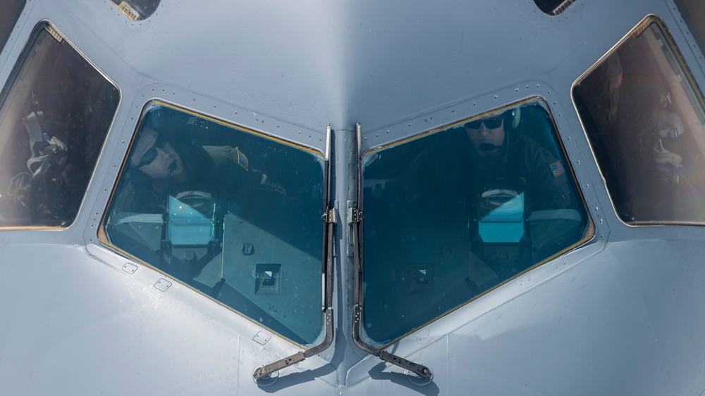 KC-135 Refuels strategic transport aircraft