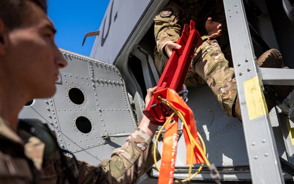 KC-135 Refuels strategic transport aircraft