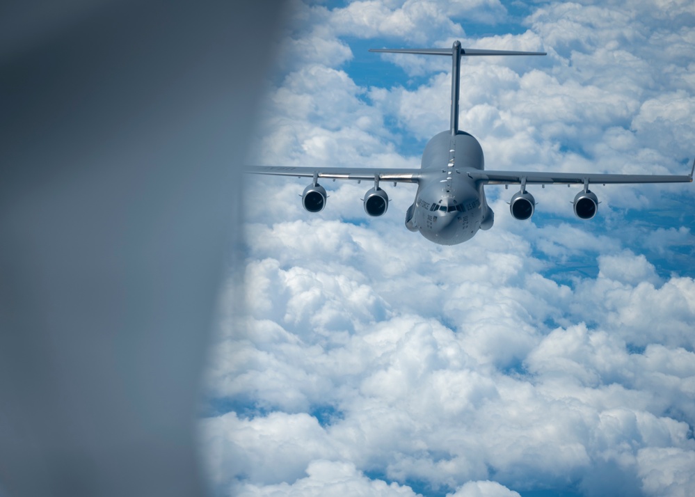 KC-135 Refuels strategic transport aircraft