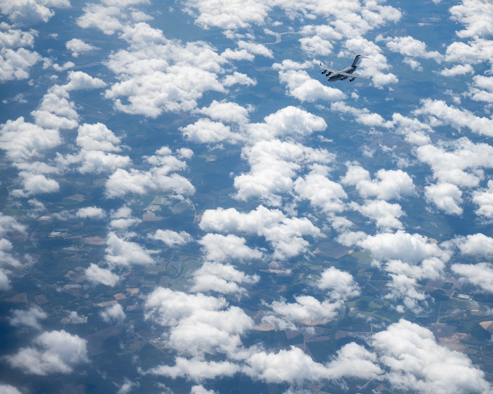 KC-135 Refuels strategic transport aircraft