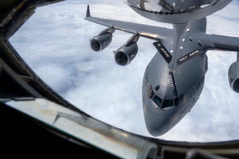 KC-135 Refuels strategic transport aircraft