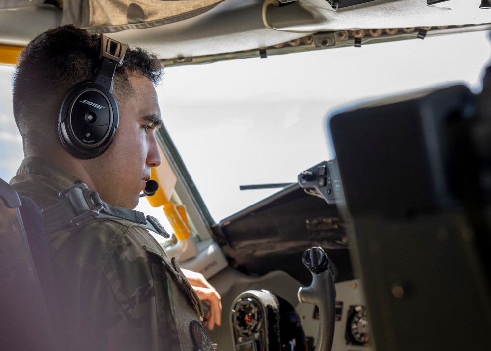 KC-135 Refuels strategic transport aircraft