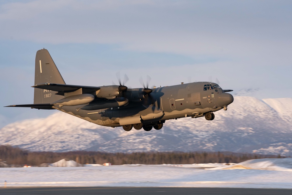 3rd OSS Airmen conduct LZSO training