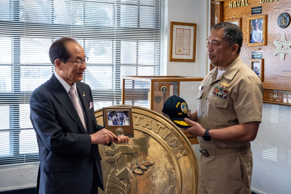 Sasebo Mayor Visits Naval Base San Diego