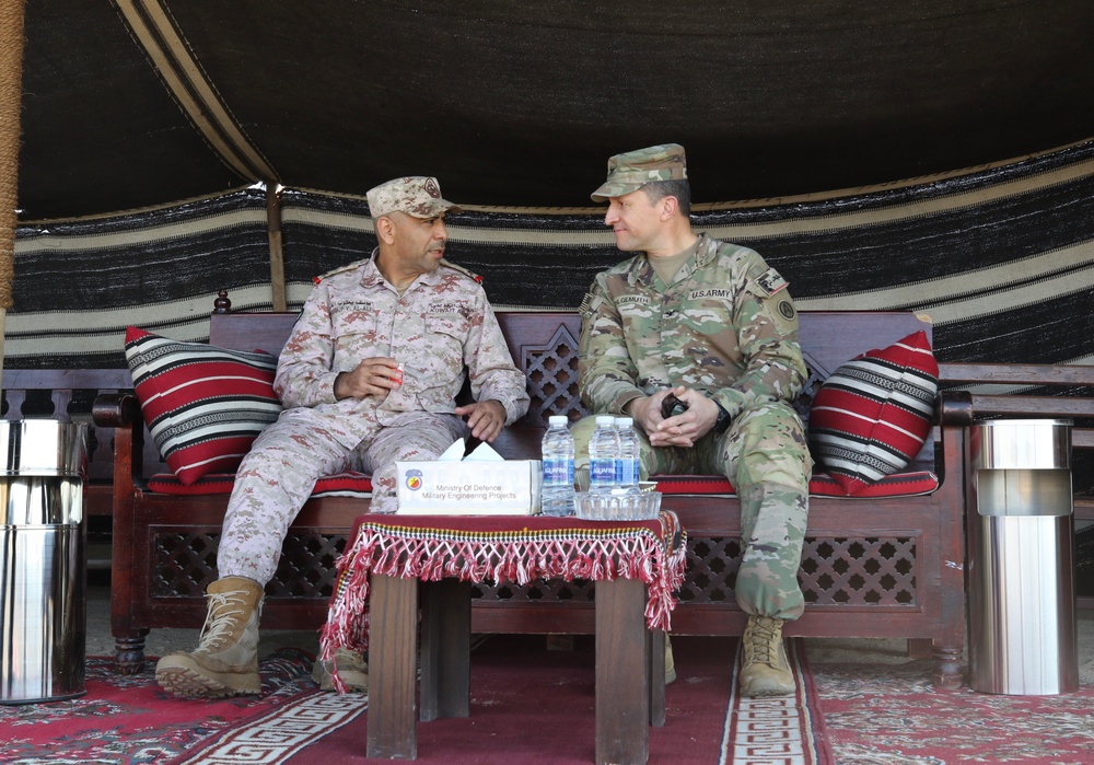 ASG-KU Commands Visits 15th Mubarak Armored Brigade, Kuwait Land Force, Range