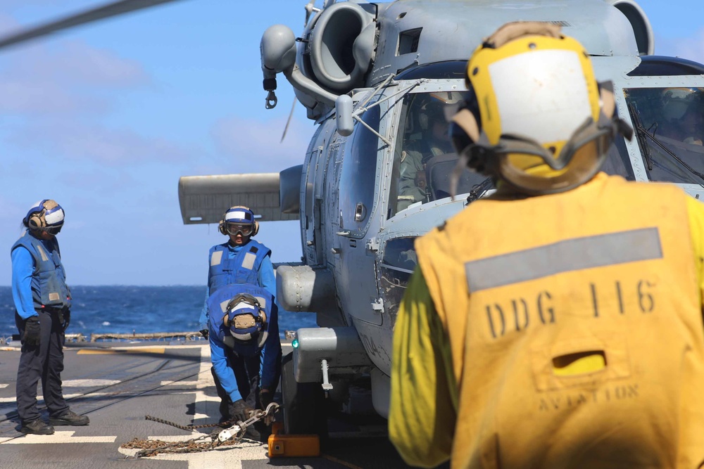 USS Thomas Hudner (DDG 116) conducts flight quarters