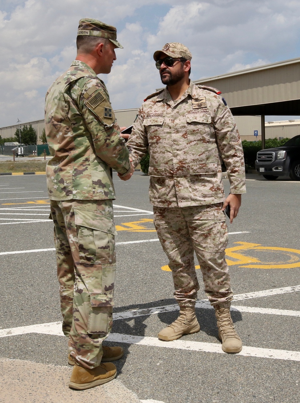 H.E. Sheikha Al-Zain Al-Sabah, Kuwait Ambassador to the U.S. visits Camp Arifjan