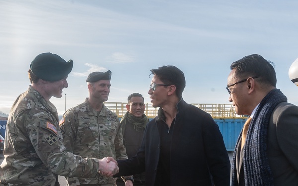 Prince Abdul Mateen of Brunei visits 1st Special Forces Group (Airborne)