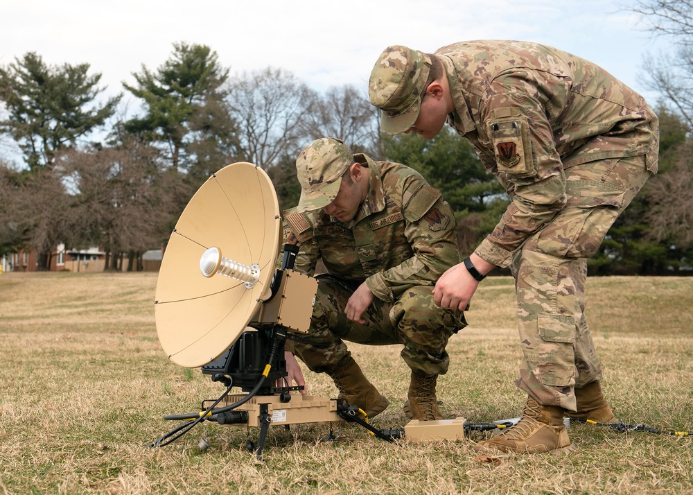 70th ISRW Airmen tests 2nd generation mobile radar equipment