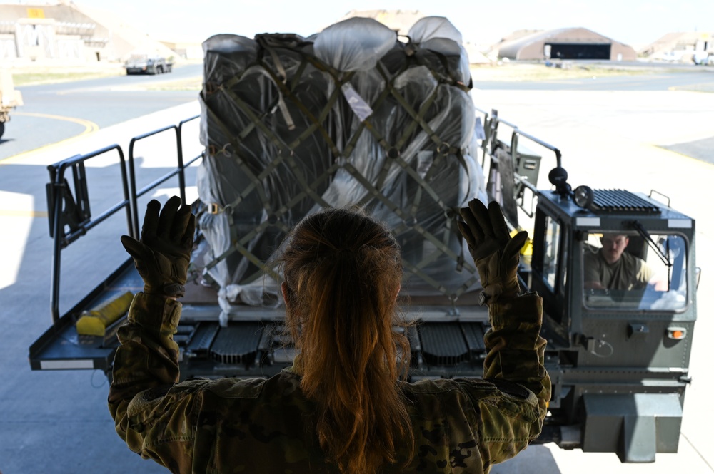 C-17s airlift tactical vehicles, equipment within CENTCOM AOR