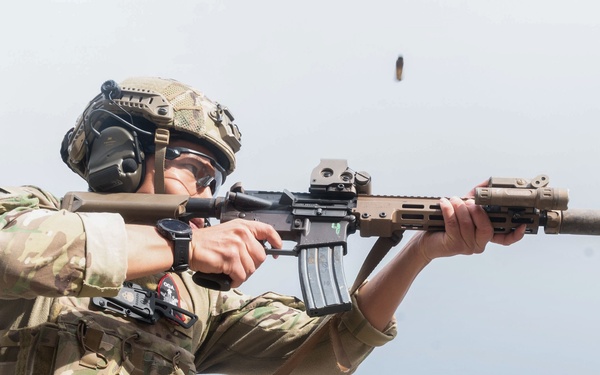 Prince Abdul Mateen of Brunei trains with 1st Special Forces Group (Airborne)