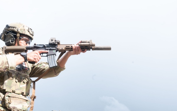 Prince Abdul Mateen of Brunei trains with 1st Special Forces Group (Airborne)