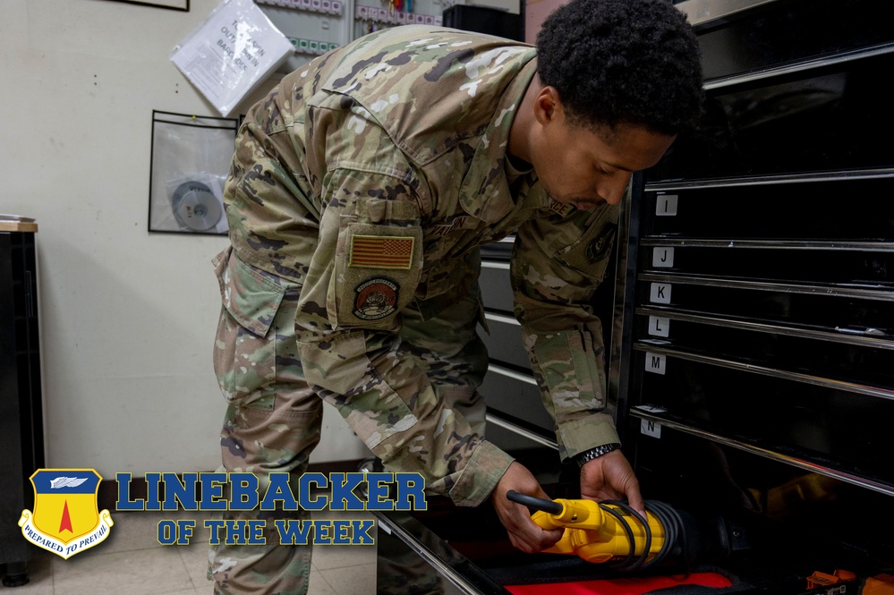Linebacker of the Week: Staff Sgt. Regginald Vaughn