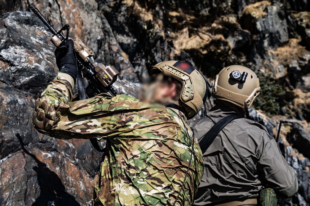 SEALS Conduct Training