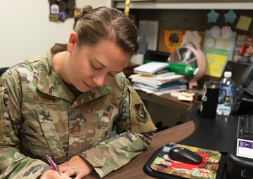 Chapel holds finance course to help Airmen