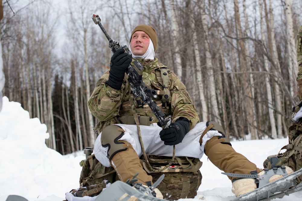 '3 Geronimo' conducts winter overland movement during JPMRC-AK 23-02