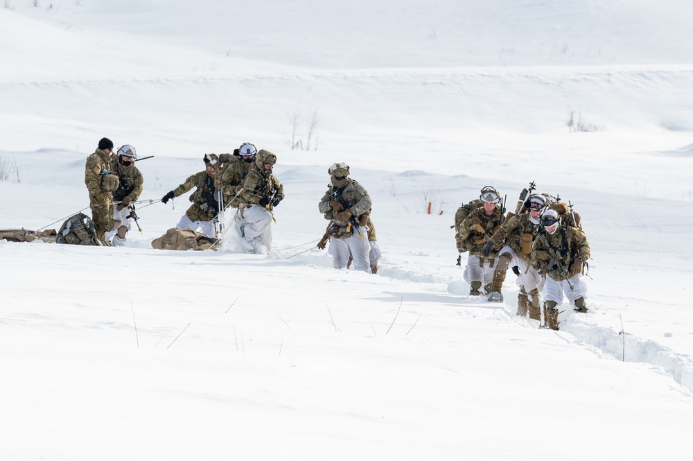 '3 Geronimo' conducts winter overland movement during JPMRC-AK 23-02