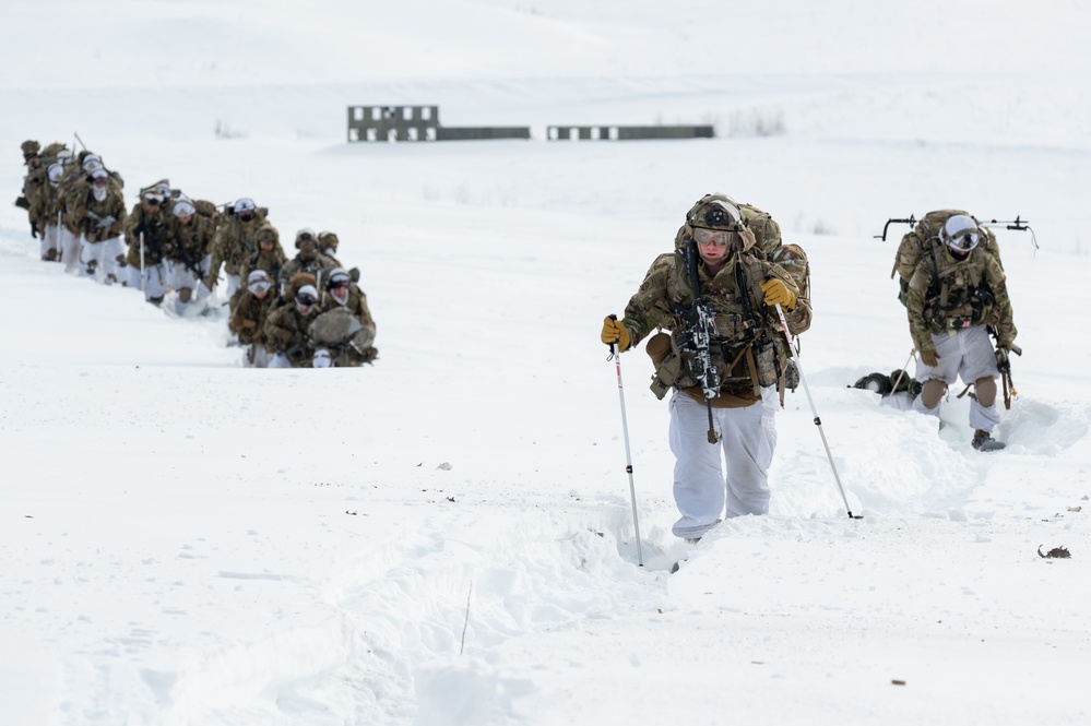 '3 Geronimo' conducts winter overland movement during JPMRC-AK 23-02