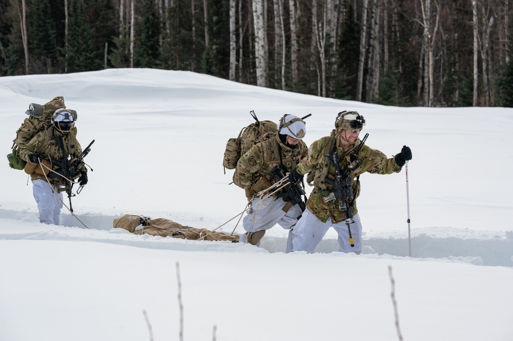 '3 Geronimo' conducts winter overland movement during JPMRC-AK 23-02