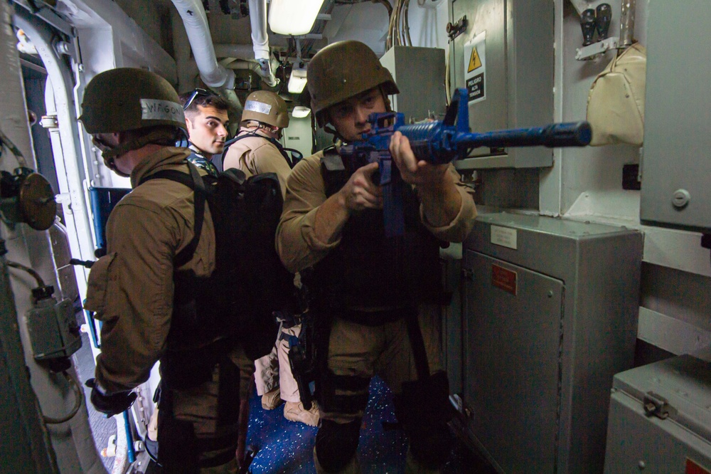 USS Paul Hamilton VBSS Training