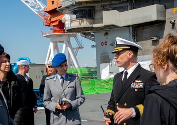 USS Ronald Reagan (CVN 76) Sailors host tour for German Minister of Defense