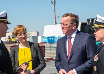 USS Ronald Reagan (CVN 76) Sailors host tour for German Minister of Defense