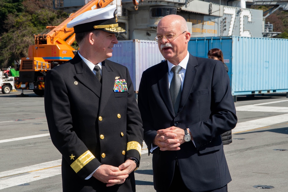 USS Ronald Reagan (CVN 76) Sailors host tour for German Minister of Defense