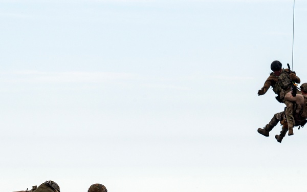 NSW Hoist Traiing with 7 SOS