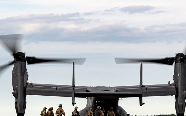 NSW Hoist Traiing with 7 SOS